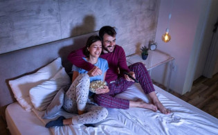 দৈহিক মিলনের জন্য সরকারিভাবে ছুটি ঘোষণা