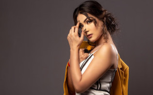 মৃত্যুর গুজবে ক্ষুব্ধ মাহিয়া মাহির জবাব ভাইরাল