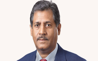 ইস্টার্ন ব্যাংকের চেয়ারম্যান ও পরিবারের সব ব্যাংক হিসাব জব্দ