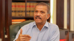মধ্য রাতে অজানা তথ্য ফাঁস করলেন আসিফ নজরুল