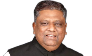 সাবেক মেয়র আনোয়ারুজ্জামানসহ ১৩ জনের দেশত্যাগে নিষেধাজ্ঞা