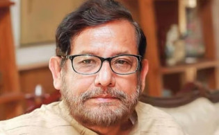 আসাদুজ্জামান নূরকে শ্যোন অ্যারেস্ট