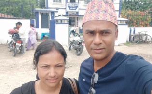 থাকেন ভারতে, বেতন তোলেন বাংলাদেশে