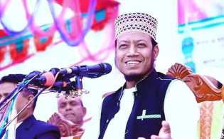 সমাবেশের মঞ্চে জায়গা না পেয়ে মুখ খুললেন আমির হামজা
