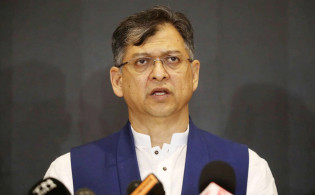 দলীয় প্রধানের প্রধানমন্ত্রী হওয়ার সুযোগ থাকা উচিত