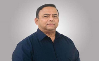 'মার্কোস দম্পতির' পুনরাবৃত্তি: বেনজীর দম্পত্তির পোশাক, জুতা ও অলংকার নিলামে