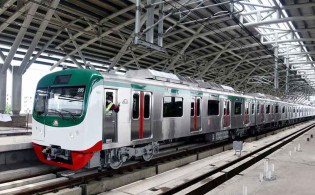 আবারও বন্ধ মেট্রোরেল