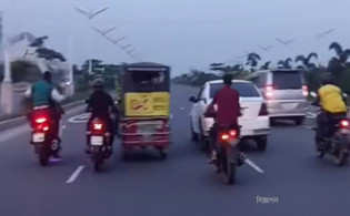 কনস্টেবলকে নিয়ে পালানোর চেষ্টা: ৩০০ ফিটের ভাইরাল ভিডিওর নেপথ্যকথা