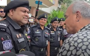 ওজন কমাতে র‍্যাব কর্মকর্তাকে উপদেশ দিলেন স্বরাষ্ট্র উপদেষ্টা