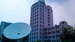 ১২ অঞ্চলে ঝড়ো হাওয়ার আশঙ্কা, সতর্কতা জারি