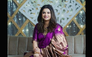 রাজনীতি নিয়ে মুখ খুলে বিপাকে ফারিয়া