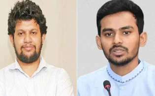 রাত ২টায় ফেসবুকে স্ট্যাটাস সরকারের শীর্ষ দুই উপদেষ্টার