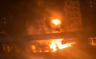 মহাখালীতে পেট্রোল পাম্পে আগুন