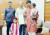 দুই সন্তানকে নিয়ে মনোনয়ন ফরম সংগ্রহ ঢাবি শিক্ষার্থীর