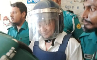 রিমান্ড শেষে আদালতে মাই টিভির চেয়ারম্যান