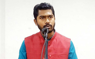 এক ভিডিও কলেই ফেঁসে গেলেন ভিপি নুর
