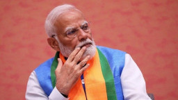 সেপ্টেম্বরে পদত্যাগ করছেন মোদি!