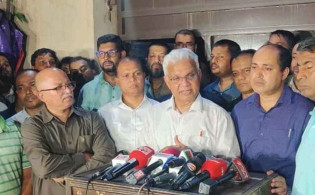 খালেদা জিয়ার শারীরিক অবস্থার আপডেট জানালেন চিকিৎসক