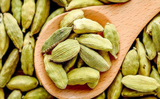 খাবারের পর এলাচ খেলে যেসব উপকার পেতে পারেন