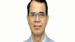ইমিগ্রেশন শেষে আটকে গেলেন ডেপুটি গভর্নর হাবিবুর