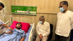 নুরকে দেখতে হাসপাতালে মির্জা ফখরুল