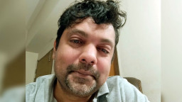 ‘আমি স্ট্যাটাস দিই আর গালি শুনি’