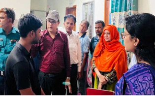 বোরকা পরে পালানোর সময় ধরা ‘অষ্টম শ্রেণি পাশ’ চিকিৎসক