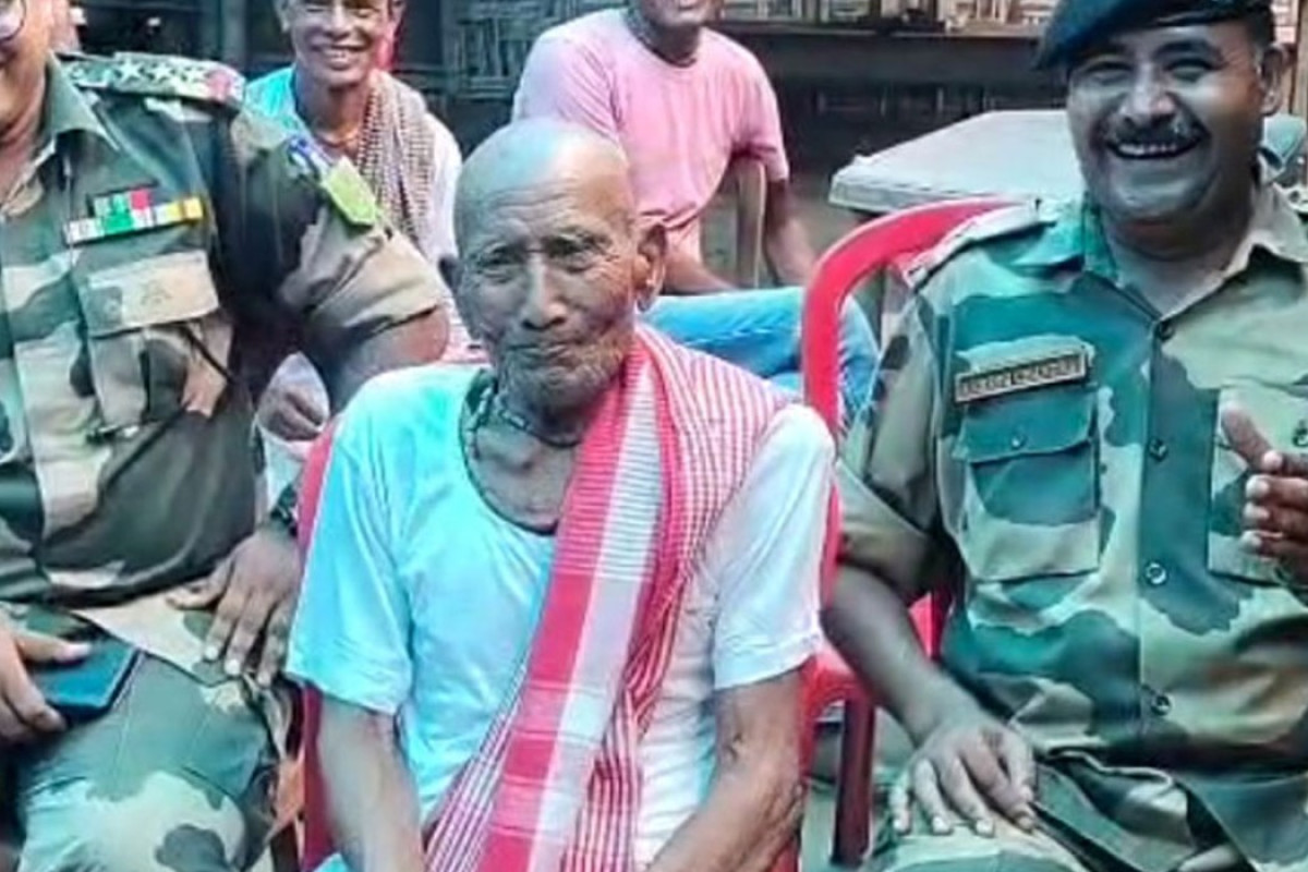 লজ্জাও লাগছে, আবার ভালোও লাগছে