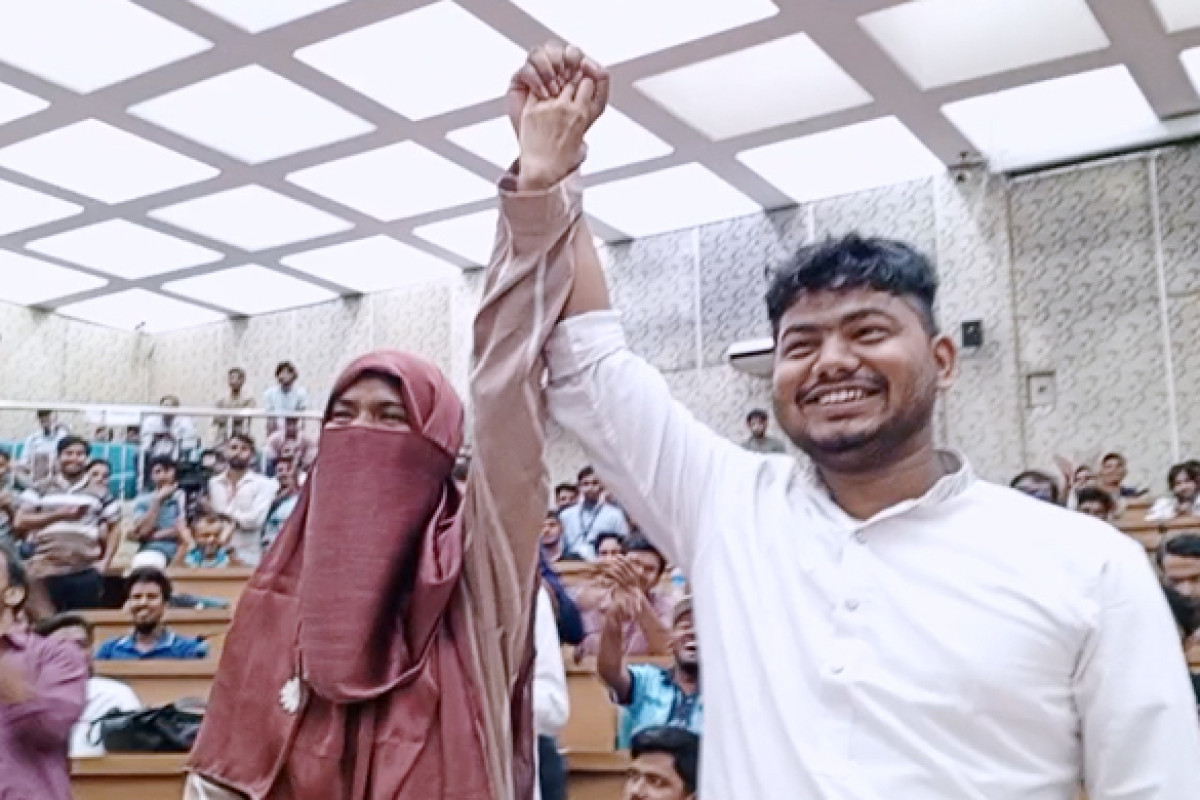 ঢাবির ইতিহাসে প্রথম ডাকসু নির্বাচনে জয়ী স্বামী-স্ত্রী