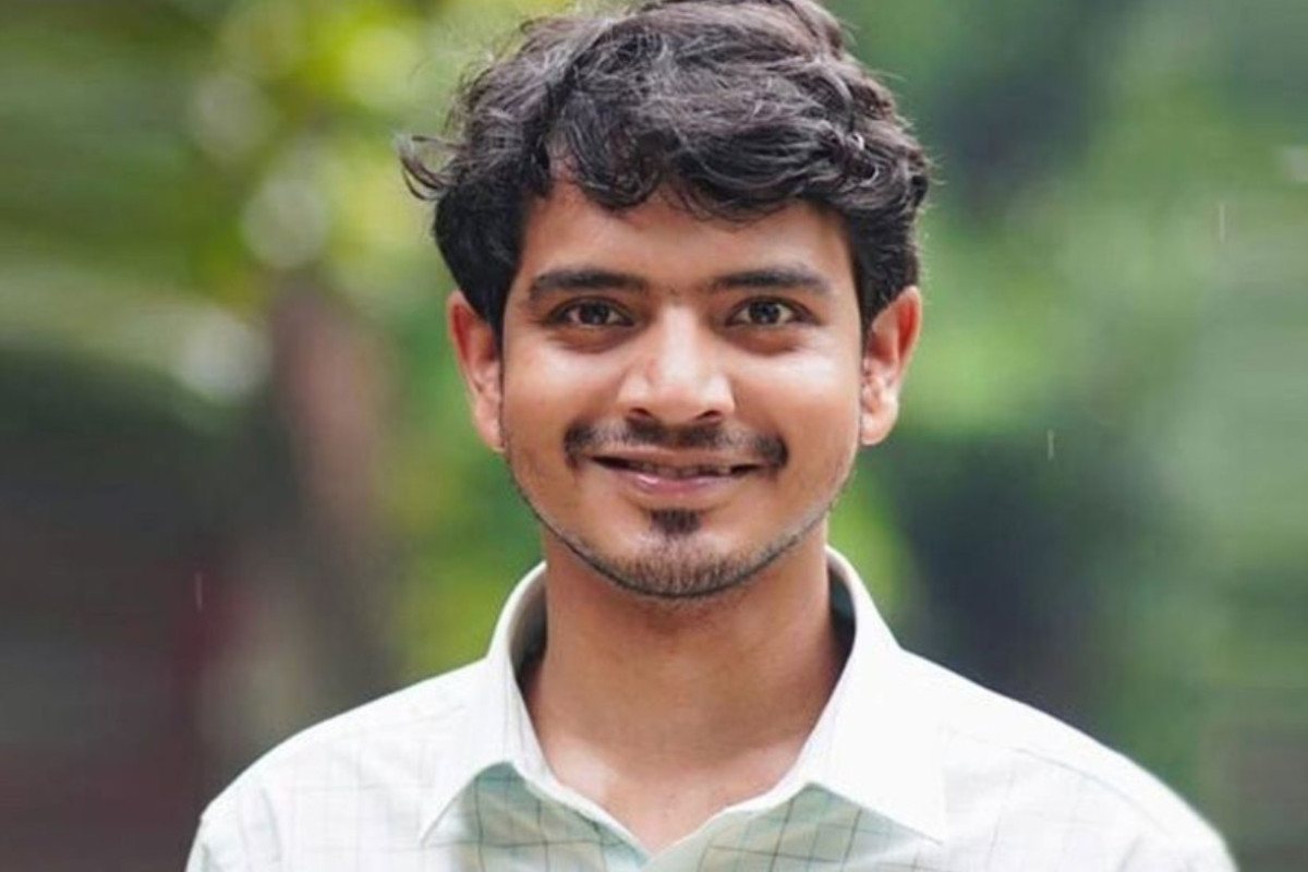 স্বতন্ত্র শামীমকে নিয়ে ঢাবিতে তোলপাড়!