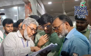 হঠাৎ জাকসুর দুই হলে ভোট গ্রহণ বন্ধ