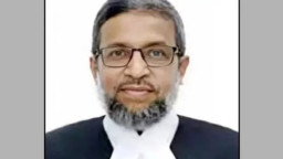 এবার পদত্যাগ করলেন আলোচিত বিচারপতি!