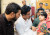সাংবাদিকের পরিবারে গিয়ে যা করলেন ডাকসু ভিপি-জিএস