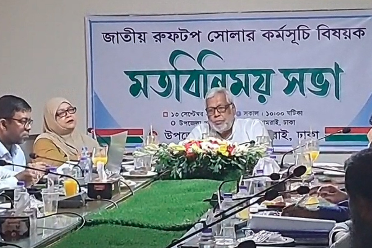 আ.লীগ নিয়ে 'গণতন্ত্রের ইঙ্গিত' দিলেন উপদেষ্টা