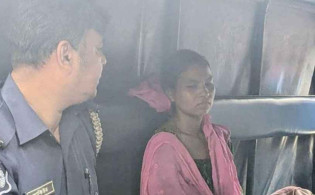 ৫ মাসের শিশুকে গলা কেটে হত্যা করলেন মা