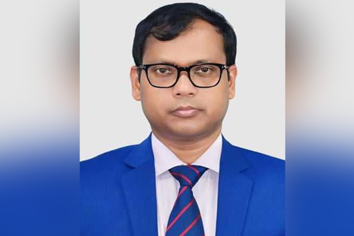 শোকজের মুখে সিলেটের আলোচিত ডিসি সারওয়ার আলম
