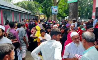 ১০ টাকায় ইলিশ দেয়ার ঘোষণা