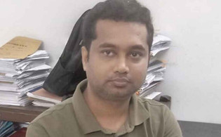 সাবেক এমপির জামাতার নাটকীয় গ্রেপ্তার
