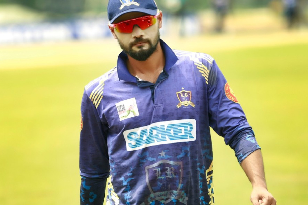 নীরবতা ভেঙে অবশেষে মাশরাফির বার্তা