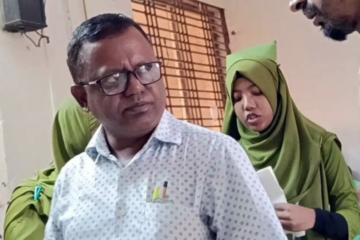 অবশেষে সেই চিকিৎসককে বরখাস্ত