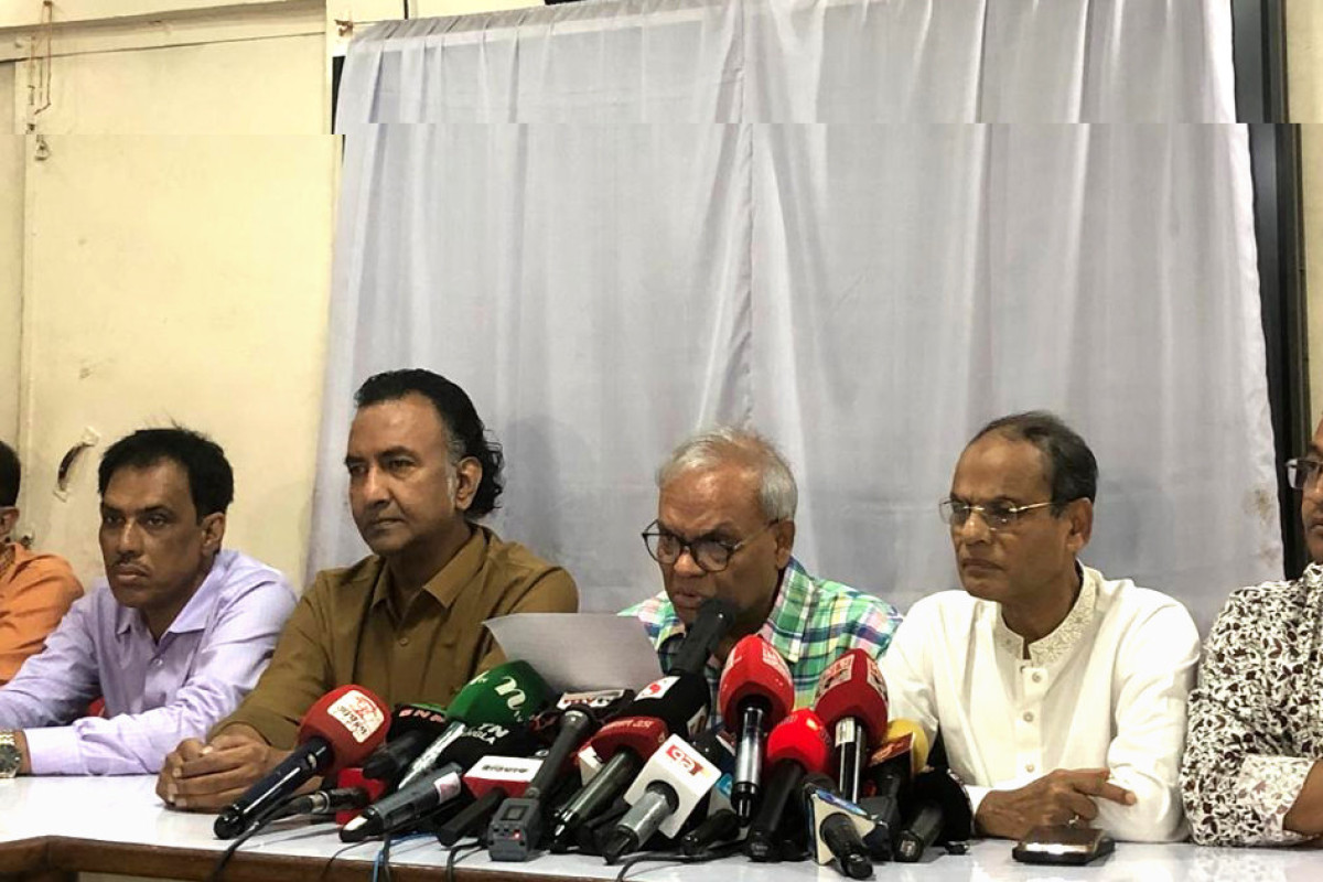 মিডিয়াকে একহাত নিলেন বিএনপি নেতা রিজভী