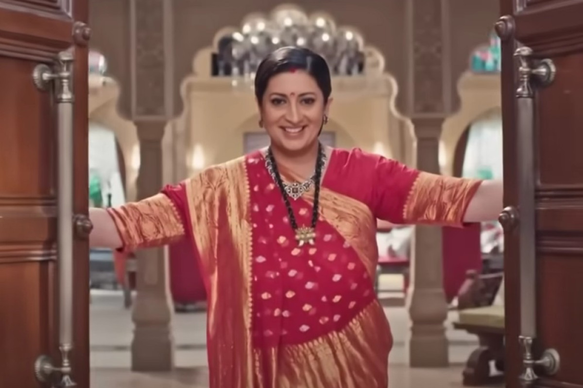 ক্লিনার থেকে যেভাবে হয়েছেন ভারতের শীর্ষ নায়িকা ও কেন্দ্রীয় মন্ত্রী