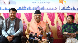 অবশেষে প্রকাশ্যে এলেন নেপালের ক্ষমতাচ্যুত প্রধানমন্ত্রী