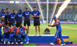 ভারতকে ধুয়ে দিলেন কিংবদন্তি ক্রিকেটার