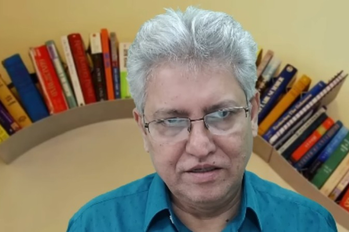 বিদায় নেওয়ার আগে উপদেষ্টাদের পাসপোর্ট জব্দ করুন