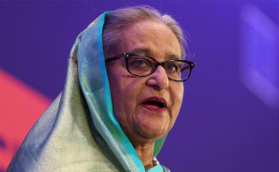 দিল্লিতে জনসম্মুখে হাসিনা জানা গেলো আসল সত্যতা