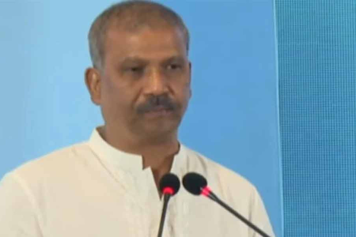 জাতির সামনে আসিফ নজরুলের সতর্ক বার্তা