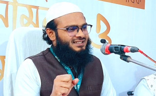 এবার মুফতি কাসেমীর বিরুদ্ধে ৩য় স্ত্রীর গুরুতর অভিযোগ