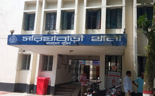 ভাইয়ের বিয়েতে যেতে না পেরে নারীর কাণ্ড