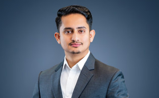 সারজিস আলমের অনুষ্ঠানে হঠাৎ ককটেল বিস্ফোরণ